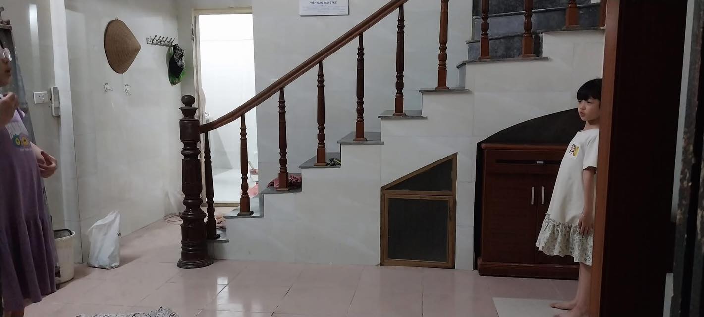 Cho thuê nhà ngõ 155 Chợ Khâm Thiên, 3 tầng x 35m2, 3 PN, 9.8 Triệu/tháng - Ảnh 2